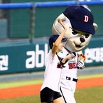 양갈래 머리 하니까 딱 자기 나이로 보이는 김소현