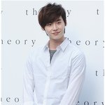 청바지와 흰셔츠만 입었을 뿐인데...후덜덜한 매력의 <b>이종석</b>