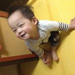 건방진울애기자세