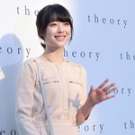 봄처녀 설리 가로수길 오셨네~