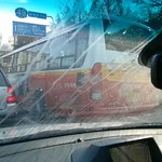 주차를 해놓았는데 누가 <b>오염</b>을을 뿌렸는데 이걸 어떻게 처리해야할까요...