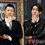 같은 <b>포즈</b> 다른 느낌의 연예인
