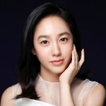 이게 정말 42세의 피부라니...