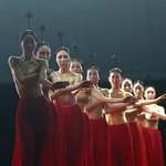 ‘가슴이 보일락 말락’ 국립무용단 공연 <b>외설</b> 논란 시끌