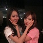 제시카 크리스탈 셀카와 화보 비슷한 <b>포즈</b> 다른 느낌