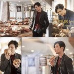 빵집알바인데 <b>손님</b>이 손으로 빵 만지작거리네요 ㅡㅡ