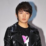 <b>시크</b>한 아이돌의 블랙가죽패션
