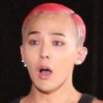 <b>멘붕</b> 온 것 같은 아이돌의 표정