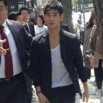 살 좀 많이 빠진 것 같은 김수현