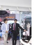 여자보다 더 미모돋는 송중기 팬사인회 개최되었답니다^^
