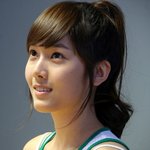 <b>발달</b>한 턱까지 사랑스런 아이돌