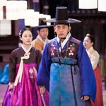 김태희와 유아인은 순정커플?