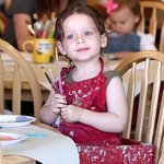 눈동자가 그야말로 보석인 헐리웃 애기