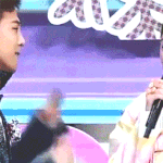 지드래곤 설리 손키스.<b>gif</b>