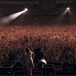 동방신기 해외 아티스트 최초 일본 닛산 스타디움  입성