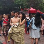 오빠 <b>병문</b>안 왔다가 지진나는바람에...ㅠㅠ
