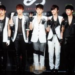 샐깔<b>부심</b> 돋는 인피니트 코디 모음