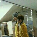 수업 종칠때 매점에있다가 혼나는 흔한 아이돌