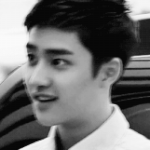 경수는 <b>이마</b> 살짝 보이는게
