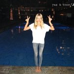 제시카하트-아나이스<b>말리</b>, 자비로운 ‘투샷