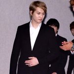 금발로 처음 염색해봤다는 씨엔블루 <b>이종현</b>