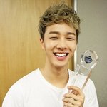 눈꼬리까지 매력적인 이기광