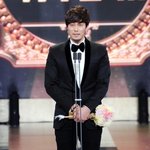 <b>단정</b>한 시상식 패션의 男스타