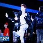 김준면 <b>시구</b>