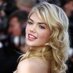 요즘 엄청 잘나가는 엄청난 몸매의 92년생 모델...