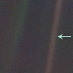 어떤 푸르고 창백한 점