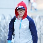 유재석 최근 출근길 직찍... 아이돌 돋네...