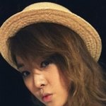 여름에 쓰면 시원한 밀짚<b>패도</b>라 쓴 연예인 모음
