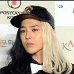 특이 헤어스타일 <b>시도</b>하는 남아이돌
