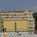 축구장에 <b>관중</b>이 없는 이유, 다 보여