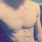 여자분들 남자몸이정도면 <b>평타</b>?