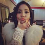 귀여운 볼콕 <b>셀카</b> 찍은 女아이돌