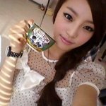 <b>커피</b>로 화보찍는 듯한 아이돌