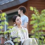 휠체어 타고도 화보 찍는 신세경