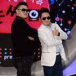 <b>형</b>누나들 나퇴근해야되는데..<b>이</b>선글라스뭐야?
