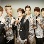 15년차 아이돌 그룹의 대기실 모습