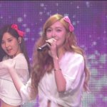 소녀시대 막내 서현, 극<b>세사</b> 각선미 뽐내며 드디어 사고치다!