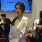<b>가로수</b>길에 나타난 청순여신 이연희 직찍!! 이기적인 얼굴크기!!
