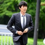 앞머리 내리니까 김주원이 보이는 <b>현빈</b>