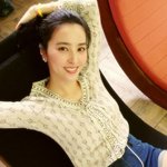 곧 품절녀 된다고 하니까 더 예뻐 보이는 한혜진