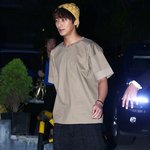 주지훈... <b>종이</b> 상자로 만든 옷 입을 줄ㅋㅋ;;;;