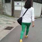 여자들아 <b>자제</b>하자