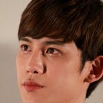 눈웃음에 빠져드는 <b>박기웅</b>....