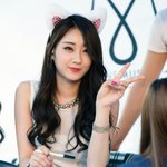 고양이 머리띠가 위화감 없는 나인뮤지스 경리