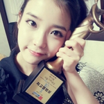 <b>수지</b>랑 아이유 닮앗다하는분들..