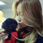 개<b>팔자</b>가 상팔자?! 태연의 너무 깜찍한 강아지 공개!